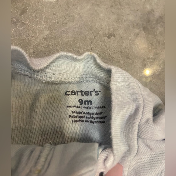 Carter’s size 9m footie pajamas set of 2 - Picture 6 of 11